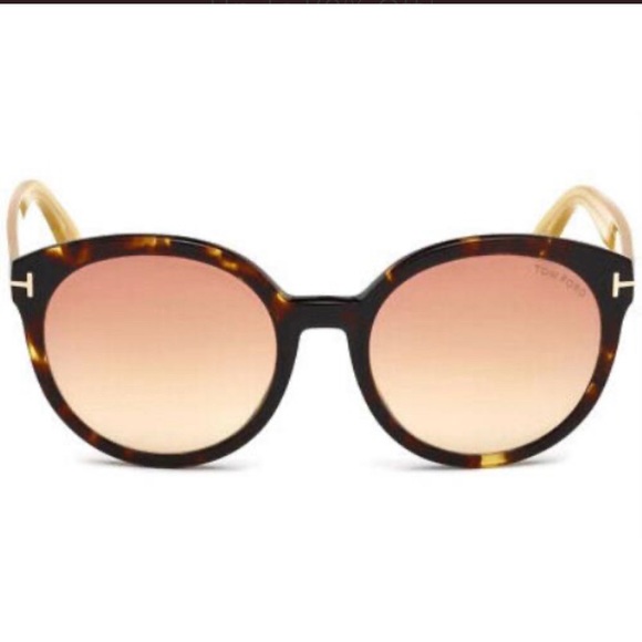 Like New! Tom Ford, Gorgeous pair of sunglasses with case, model# TF503 - Picture 1 of 8